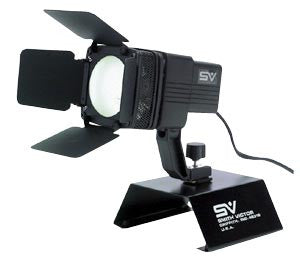 Smith Victor AL415 150-watt quartz AC video light w/ barndoors (701605) - Lighting-Studio - Smith-Victor - Helix Camera